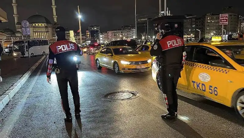 Huzur İstanbul Operasyonu: Bir Gecede 873 Gözaltı ile Suçlulardan Temizleniyor