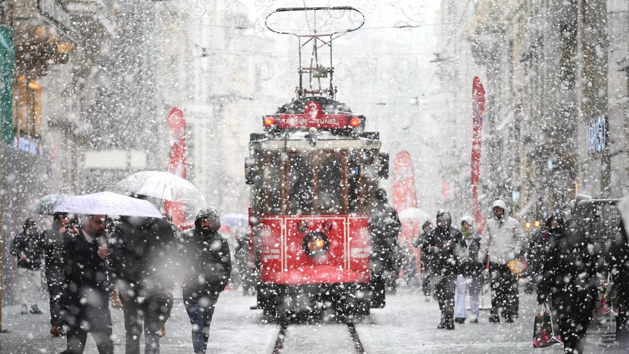 Kurslarda hafta sonu eğitimine ara verildi