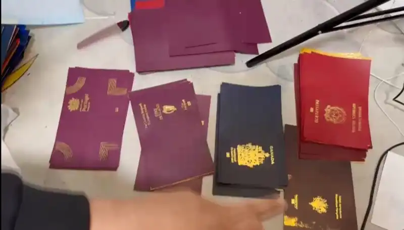 Sahte Belgelerle Yüklü Çeteye Operasyon: Pasaport ve Vize Piyasası Çökertildi