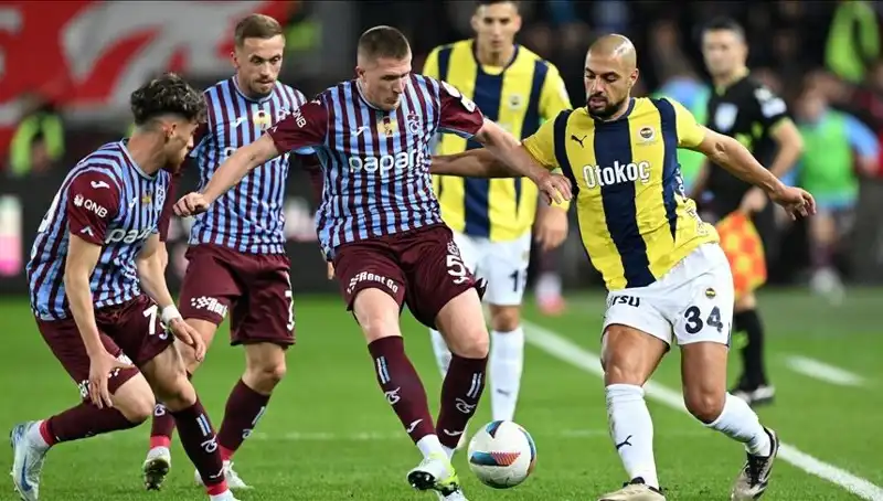 Fenerbahçe, Kadıköy'de Trabzonspor'u Ağırlıyor: Kritik Derbi Öncesi Tüm Detaylar