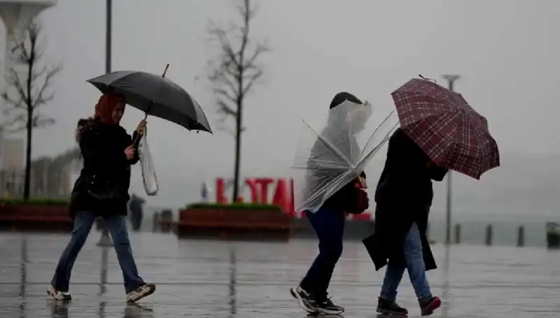 Güçlü Yağışlar Geliyor: Hangi Bölgeler Etkilenecek?