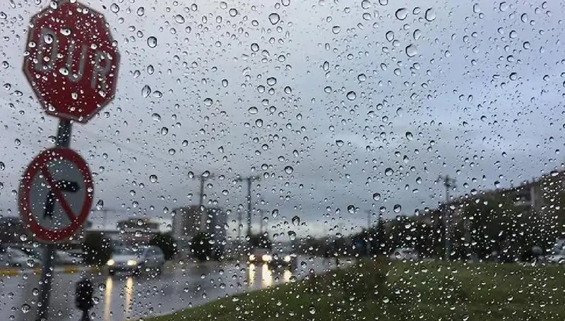 Meteoroloji 20 İli Uyardı: Sıcaklık Düşecek, Sağanak Yağışlar Geliyor!