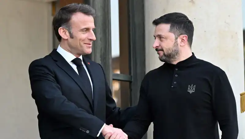 Macron, Türkiye'nin Karadeniz'deki Rolünü Mahirce Övdü: Neden Önemli?