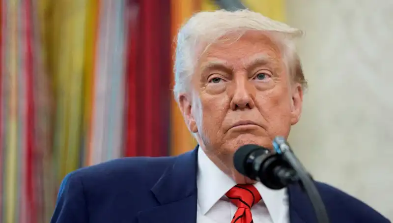 Trump, G7 Zirvesini Terk Etti: Beyaz Saray'da Acil Toplantı Toplandı