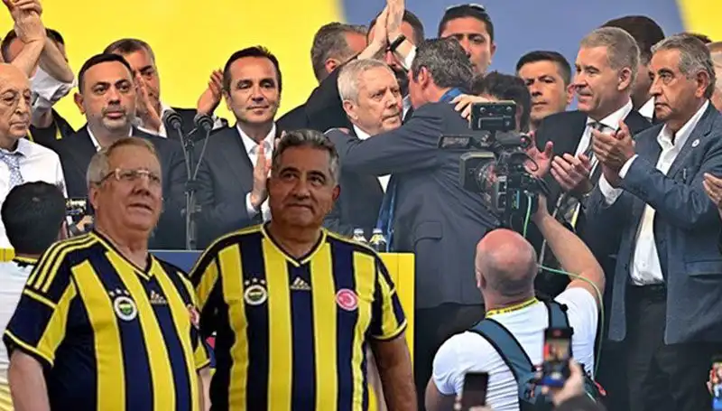 Mahmut Uslu'dan Ali Koç'a Şok İstifa Çağrısı ve Adaylık Sinyalleri