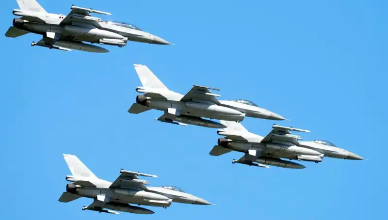 ABD’nin F-16 Eğitim Programı: Ukraynalı Pilotlar İçin 310 Milyon Dolarlık Yatırım