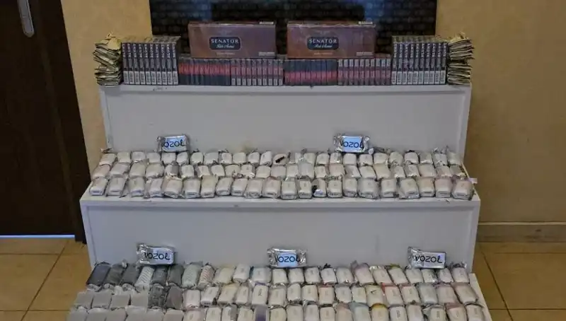 Gümrük Kaçağı Sigara Operasyonunda Büyük Miktarda Kaçak Mal Ele Geçirildi