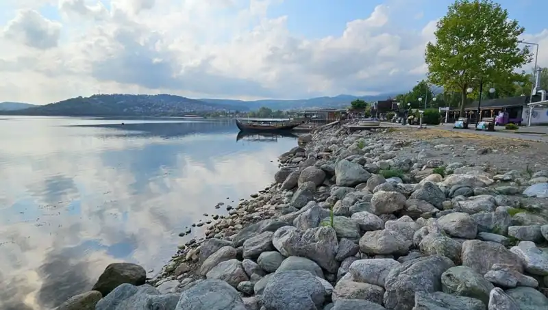 Sapanca Gölü’ndeki Kritik Su Seviyesi Düşüşü: Nedenleri ve Etkileri