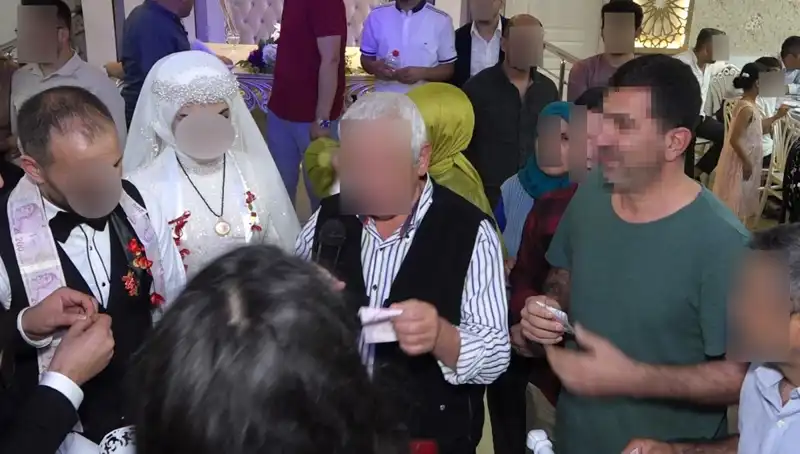 Düğün Davetiyesiz Giden Hırsız: Pasta Yedikten Sonra Takıları Çaldı