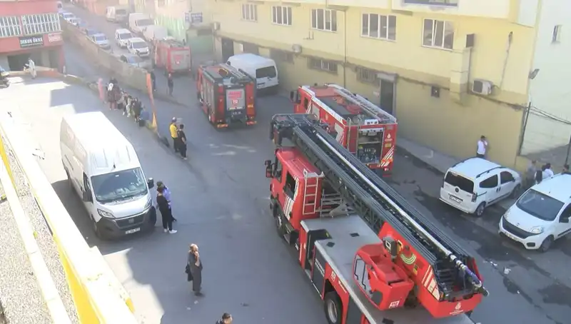İstanbul'da Tekstil Atölyesinde Sıcak Gelişme: Yangın Panik Yarattı
