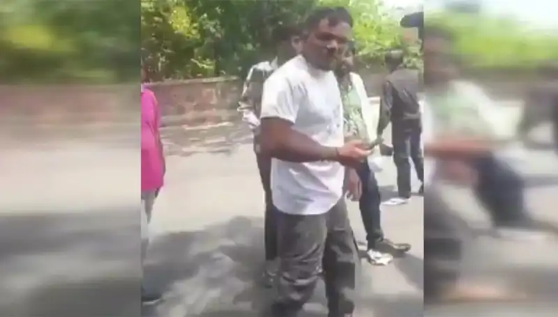 11A Koltuğunda Büyüleyici Bir An: "Biri Beni Yakaladı"