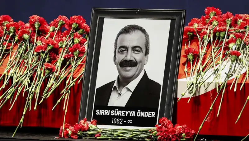 Meclis'te Sırrı Süreyya Önder Anması: Anılar ve Duygular Yeniden Canlandı
