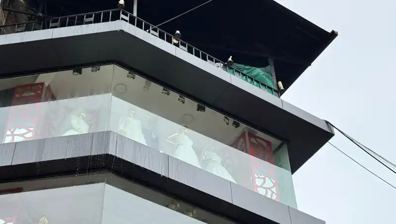 Giyim Mağazasında Çıkan Korkutucu Yangın Tüm Şehri Yerinden Etti