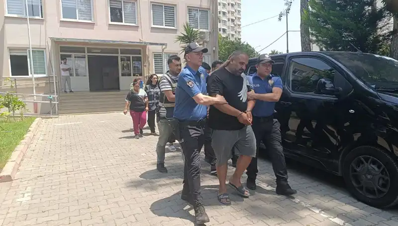 Adana'da Geniş Kapsamlı Dolandırıcılık Operasyonunda 4 Kişi Tutuklandı