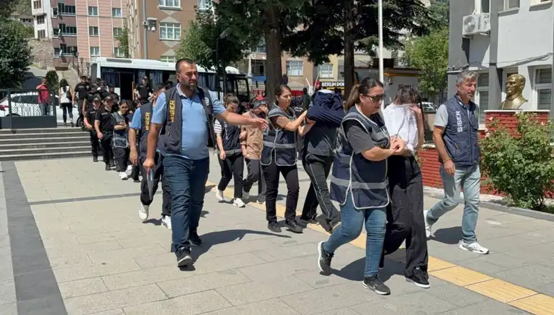Türkiye'nin 12 İlinde Yasa Dışı Bahis Operasyonu: 21 Gözaltı