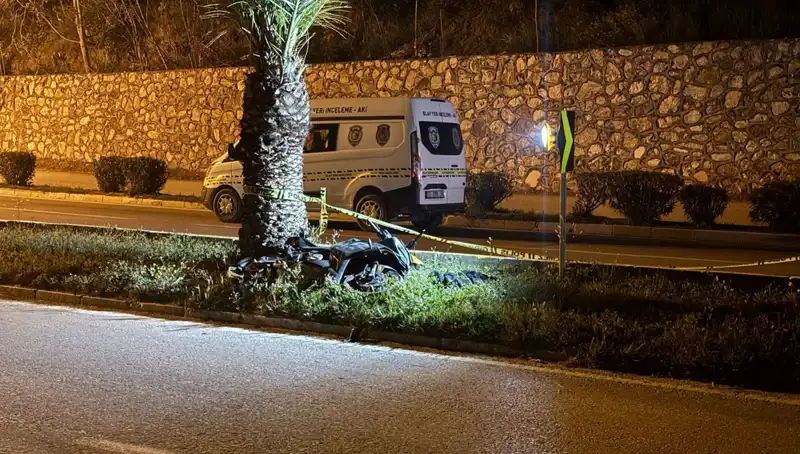 Tıp Fakültesi Öğrencisi Motosiklet Kazası Sonucu Hayatını Kaybetti