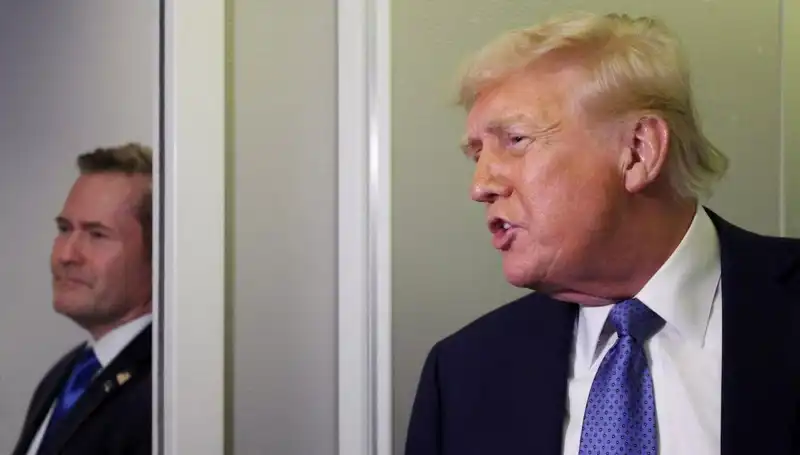 Trump’ın Hızla Görevden Aldığı Mike Waltz’un Planları Neden Sızdı?