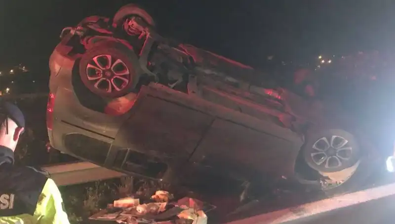 Osmaniye'de Otomobil ve TIR Çarpıştı: 5 Yaralı, Kaza Anı Dehşet Vericiydi!