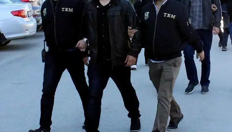 İstanbul’da Terör Operasyonunda 14 Gözaltı: Güvenlik Önlemleri Artırıldı