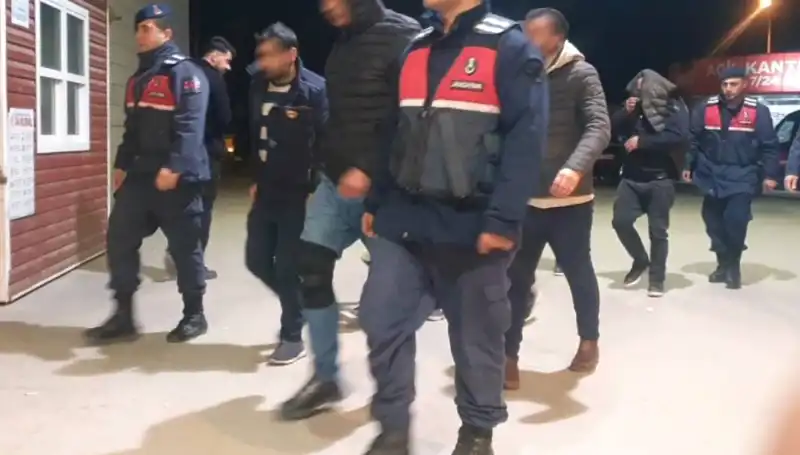 Bağ Evinde Uyuşturucu Partisi: Ele Geçirilen Malzemeler İle Şok Gelişmeler