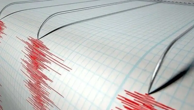 Bozcaada'da 3.9 Büyüklüğünde Deprem: Adanın Sessizliği Sarsıldı