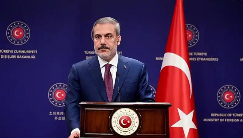 Türkiye ve Katar Arasındaki İlişkiler Güçleniyor: Bakan Fidan, Mevkidaşı ile Önemli Toplantı Yaptı