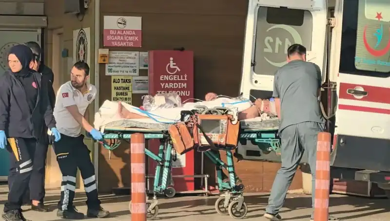 Sahte Alkol Skandalı: Üçlerce İnsan Komalık Oldu, Yetkililer Harekete Geçti!
