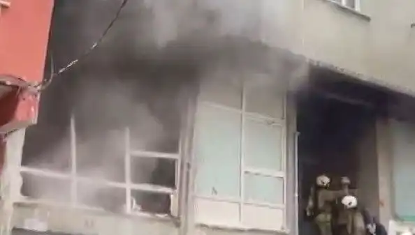 İstanbul'da Beş Katlı Binada Yangın! Yangın Çıkmadan Önce Neler Yaşandı?