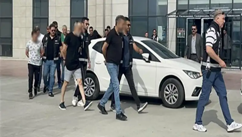 36 Bin Kişiden 10 Milyar Lira Toplayan "Turizm Firması" Skandalı