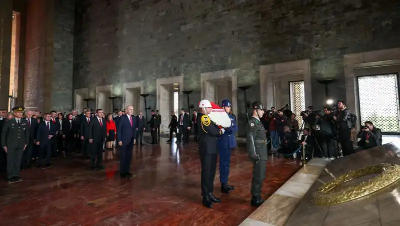 Devlet Erkanının Anıtkabir Ziyareti: Anlamlı Anlar ve Duygusal Buluşma
